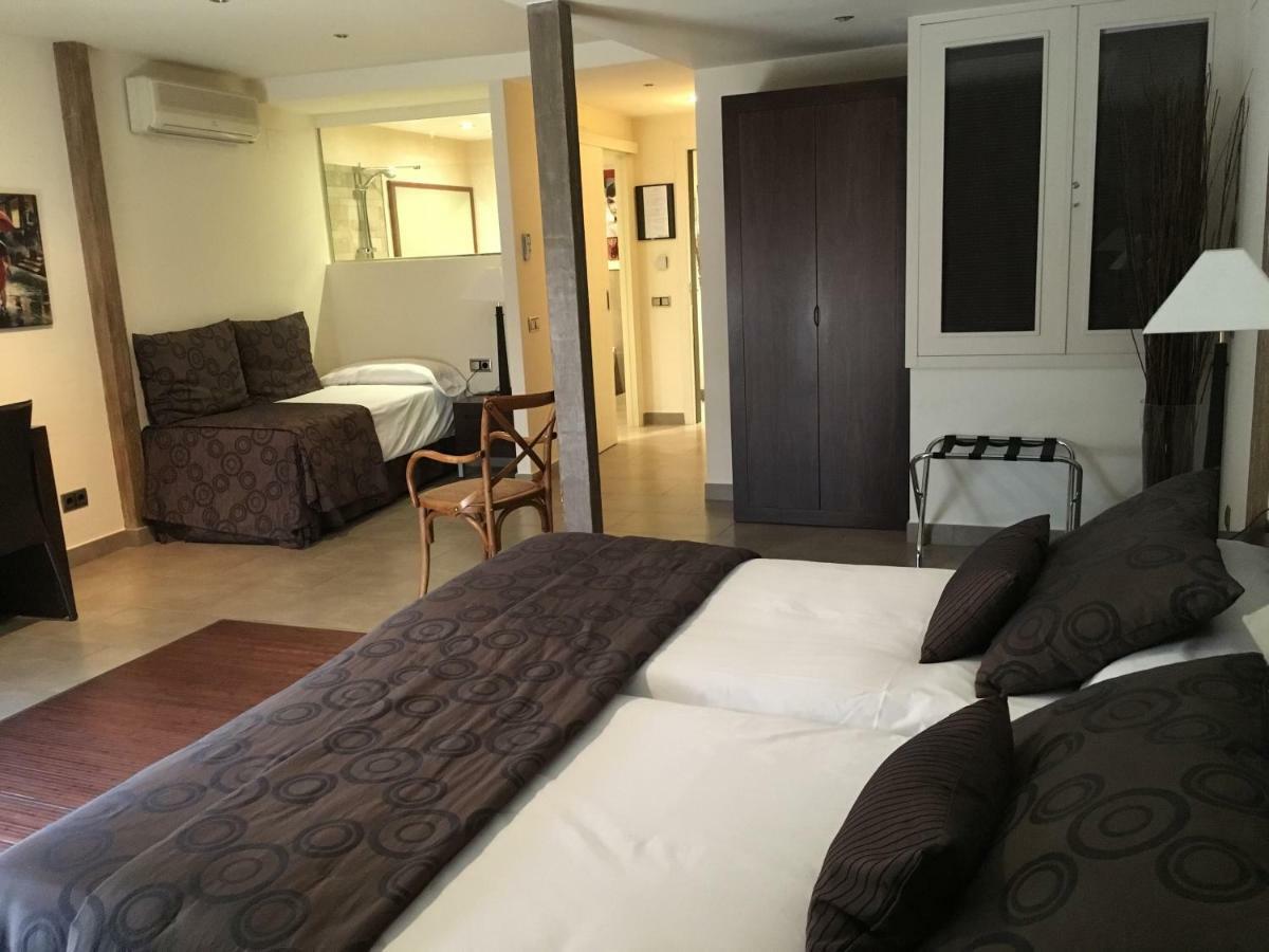 Hotel Calabria La Garriga Esterno foto